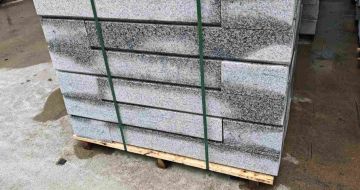 云南芙蓉白路牙石，马路牙子